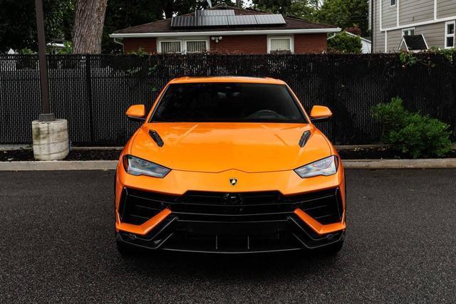 used 2024 Lamborghini Urus car, priced at $329,999