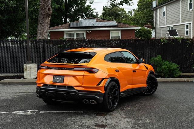 used 2024 Lamborghini Urus car, priced at $329,999