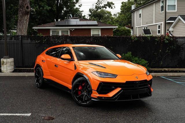 used 2024 Lamborghini Urus car, priced at $329,999