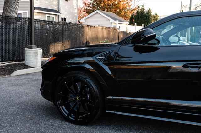 used 2024 Lamborghini Urus car, priced at $299,999