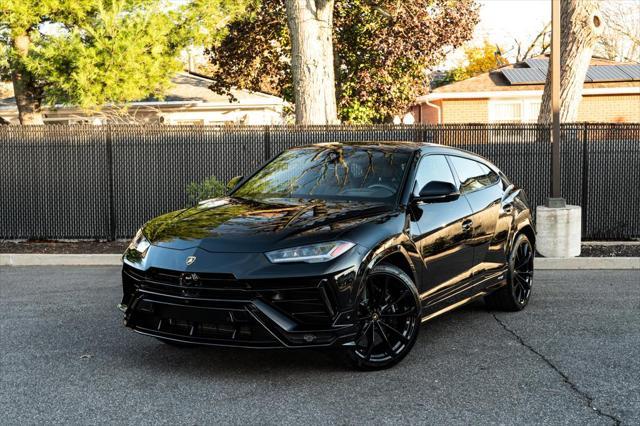 used 2024 Lamborghini Urus car, priced at $299,999