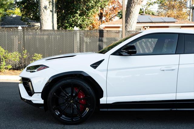 used 2024 Lamborghini Urus car, priced at $299,999