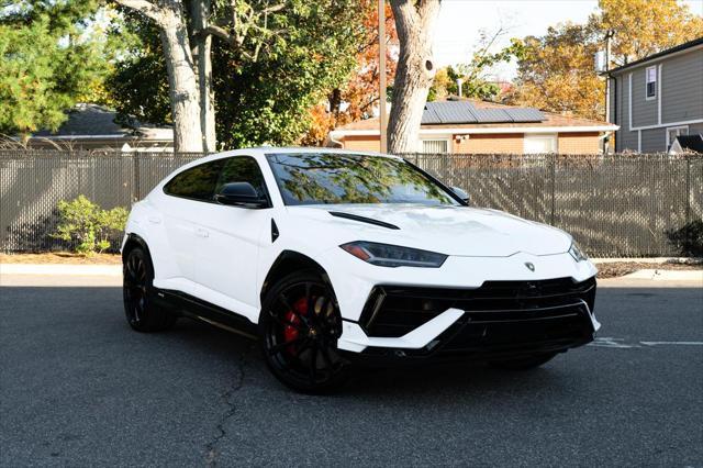 used 2024 Lamborghini Urus car, priced at $299,999