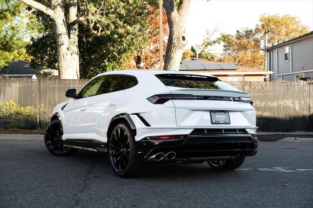 used 2024 Lamborghini Urus car, priced at $299,999