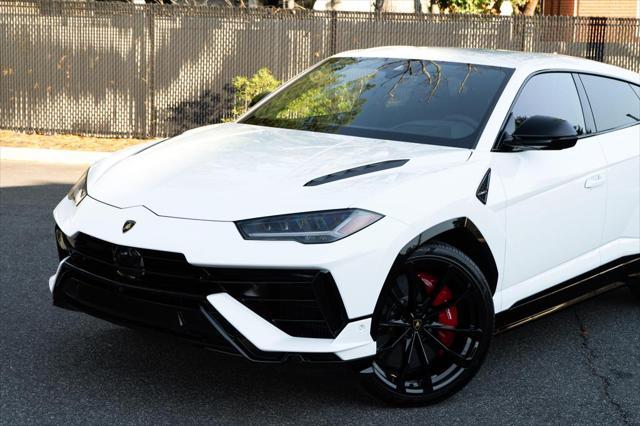 used 2024 Lamborghini Urus car, priced at $299,999