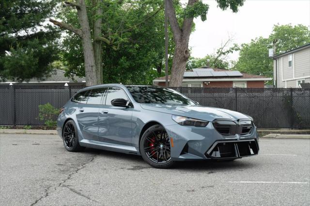 used 2025 BMW M5 car, priced at $139,999