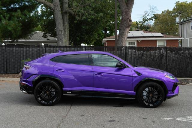 used 2024 Lamborghini Urus car, priced at $309,999