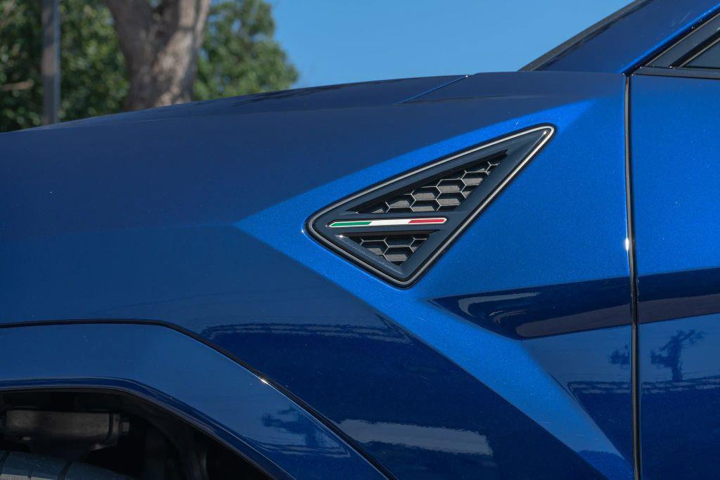 used 2019 Lamborghini Urus car, priced at $174,999