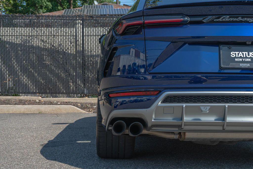 used 2019 Lamborghini Urus car, priced at $174,999