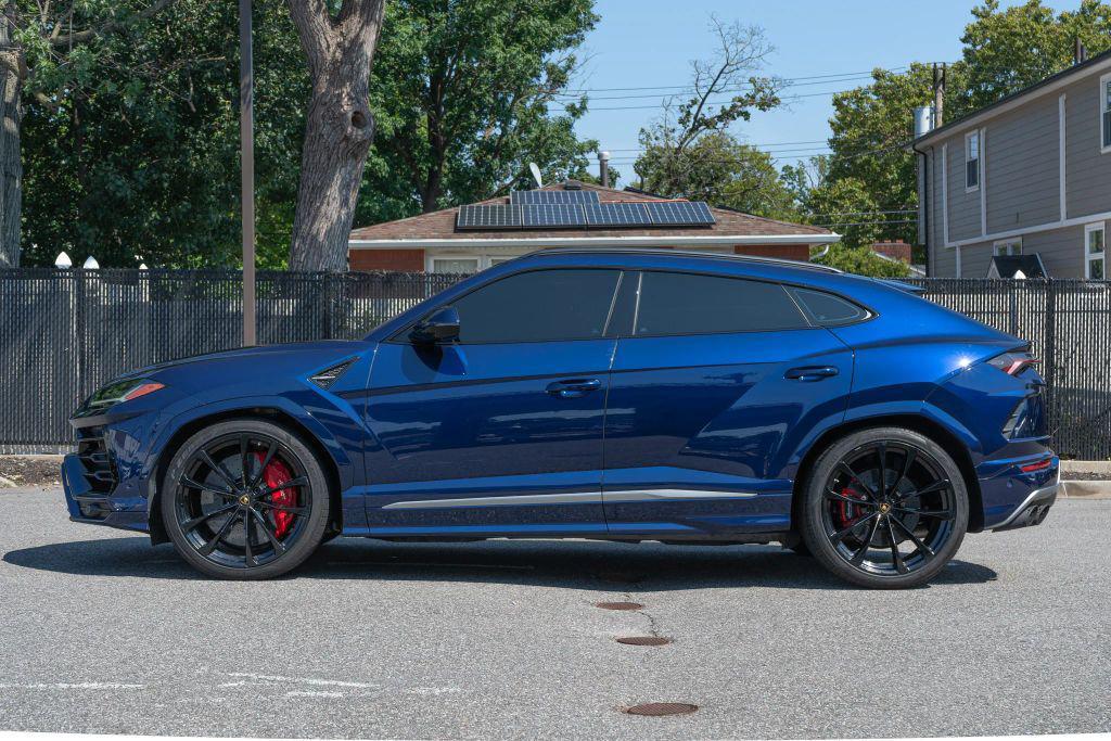 used 2019 Lamborghini Urus car, priced at $174,999
