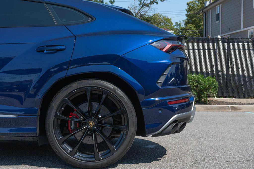 used 2019 Lamborghini Urus car, priced at $174,999