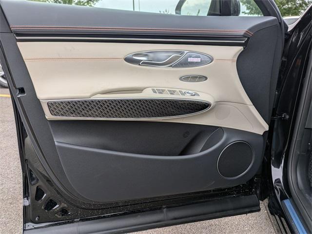 new 2026 Genesis GV70 car