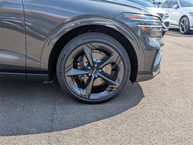 new 2026 Genesis GV70 car