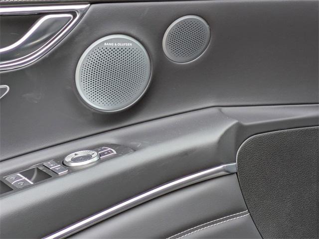 new 2025 Genesis GV80 car, priced at $68,785