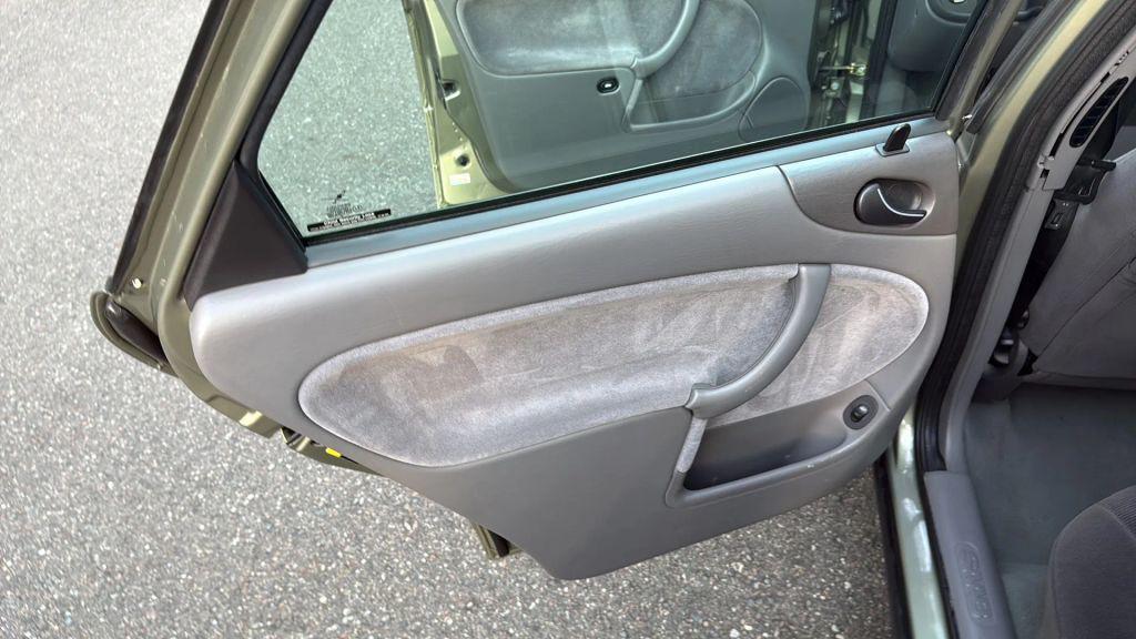 used 1999 Saab 9-3 car, priced at $7,880