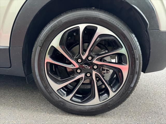 used 2023 Chevrolet Bolt EUV car, priced at $19,880