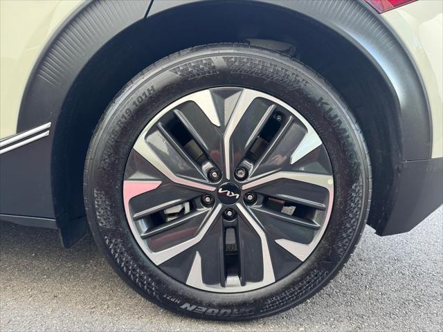 used 2024 Kia EV6 car, priced at $33,880
