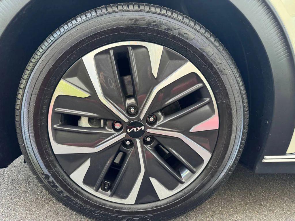 used 2024 Kia EV6 car, priced at $29,480