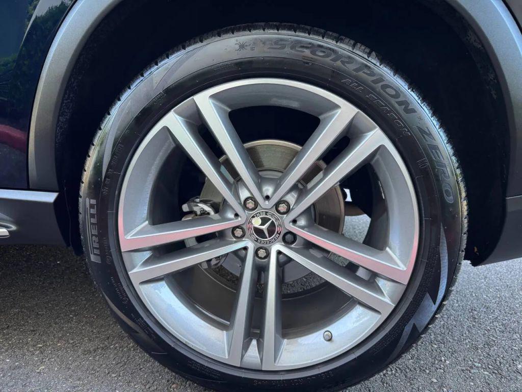 used 2022 Mercedes-Benz GLE 350 car, priced at $39,880