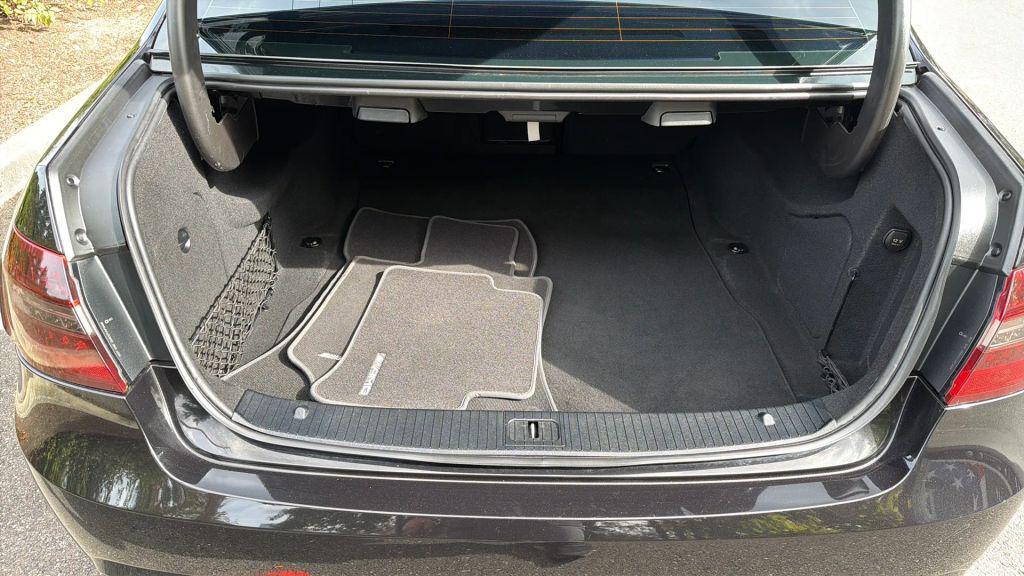 used 2010 Mercedes-Benz E-Class car, priced at $19,980