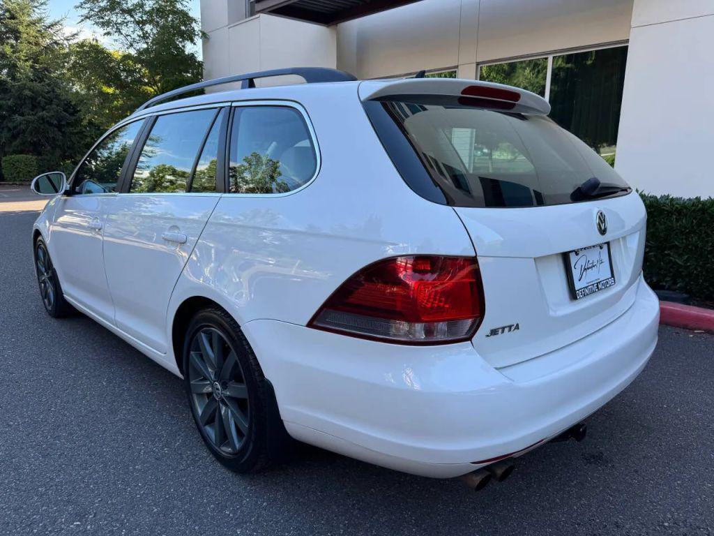 used 2013 Volkswagen Jetta SportWagen car, priced at $11,480