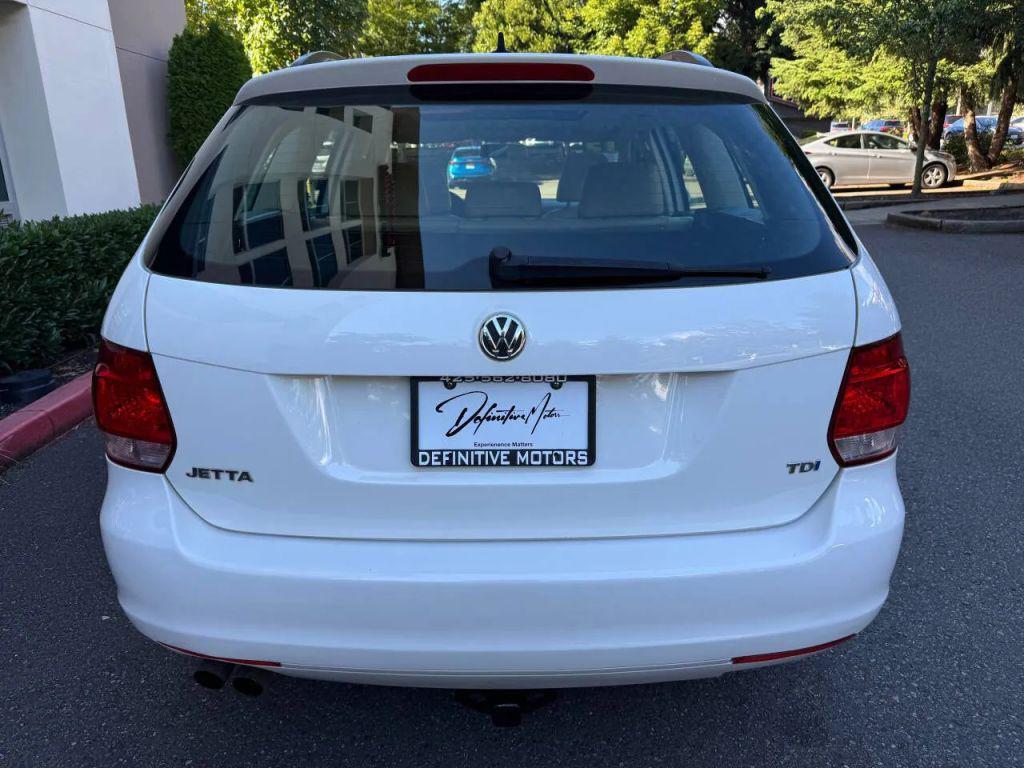 used 2013 Volkswagen Jetta SportWagen car, priced at $11,480