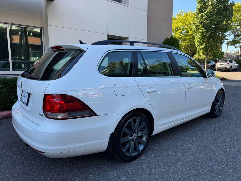 used 2013 Volkswagen Jetta SportWagen car, priced at $11,480