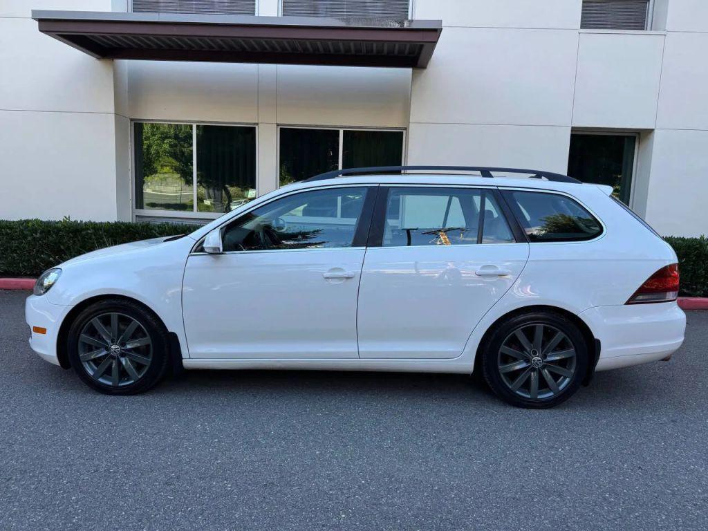used 2013 Volkswagen Jetta SportWagen car, priced at $11,480