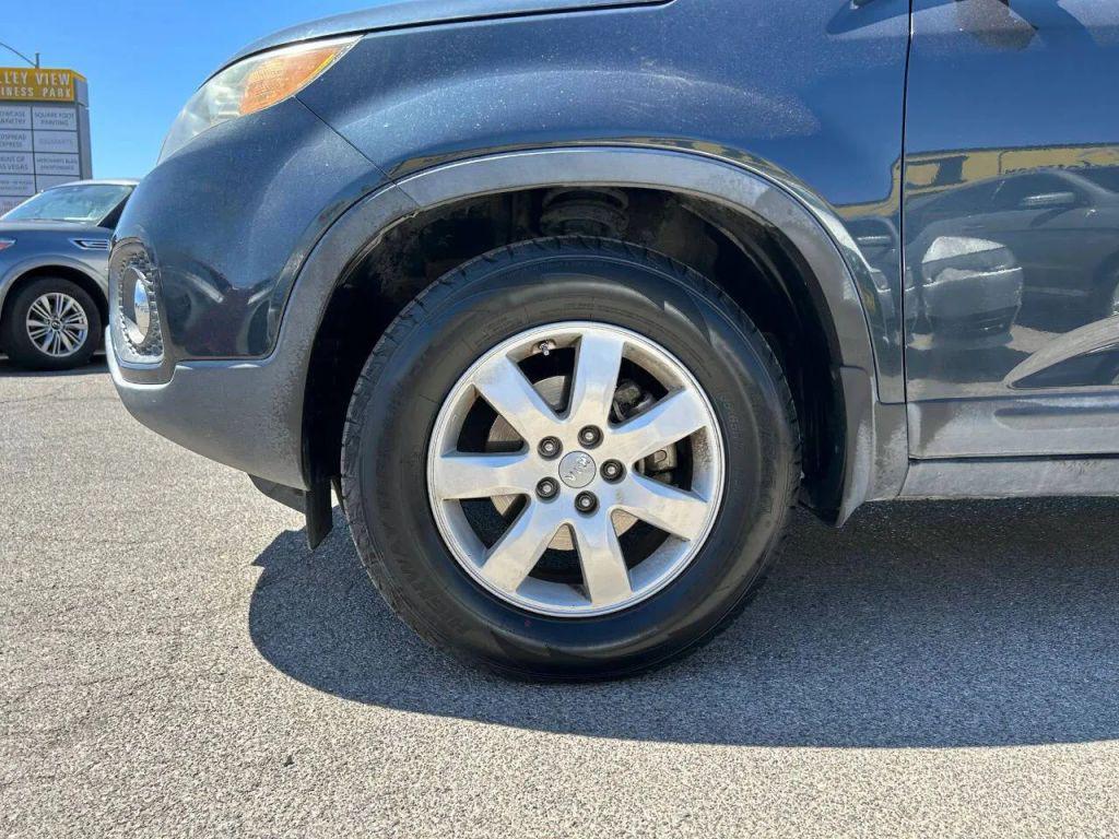 used 2012 Kia Sorento car, priced at $8,995