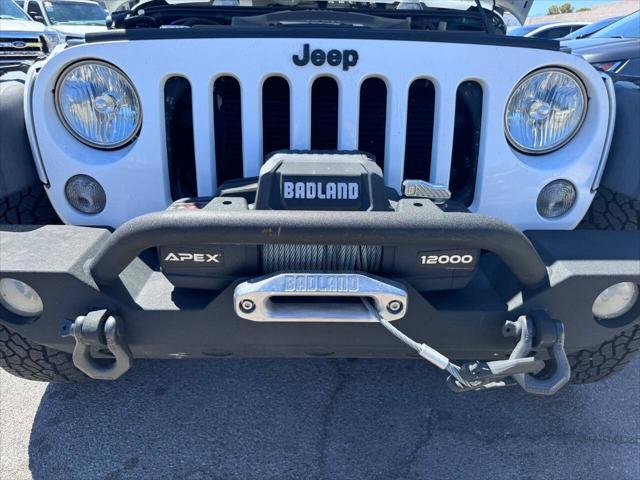 used 2015 Jeep Wrangler Unlimited car, priced at $17,995