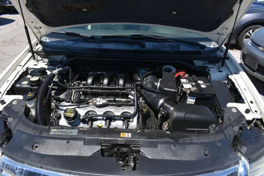 used 2009 Ford Taurus car, priced at $7,995