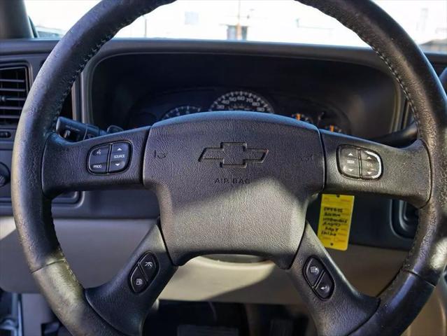 used 2004 Chevrolet Suburban car, priced at $8,995