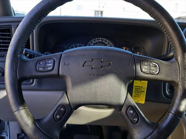 used 2004 Chevrolet Suburban car, priced at $6,995