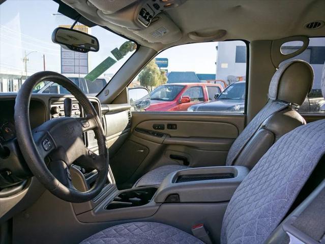used 2004 Chevrolet Suburban car, priced at $6,995