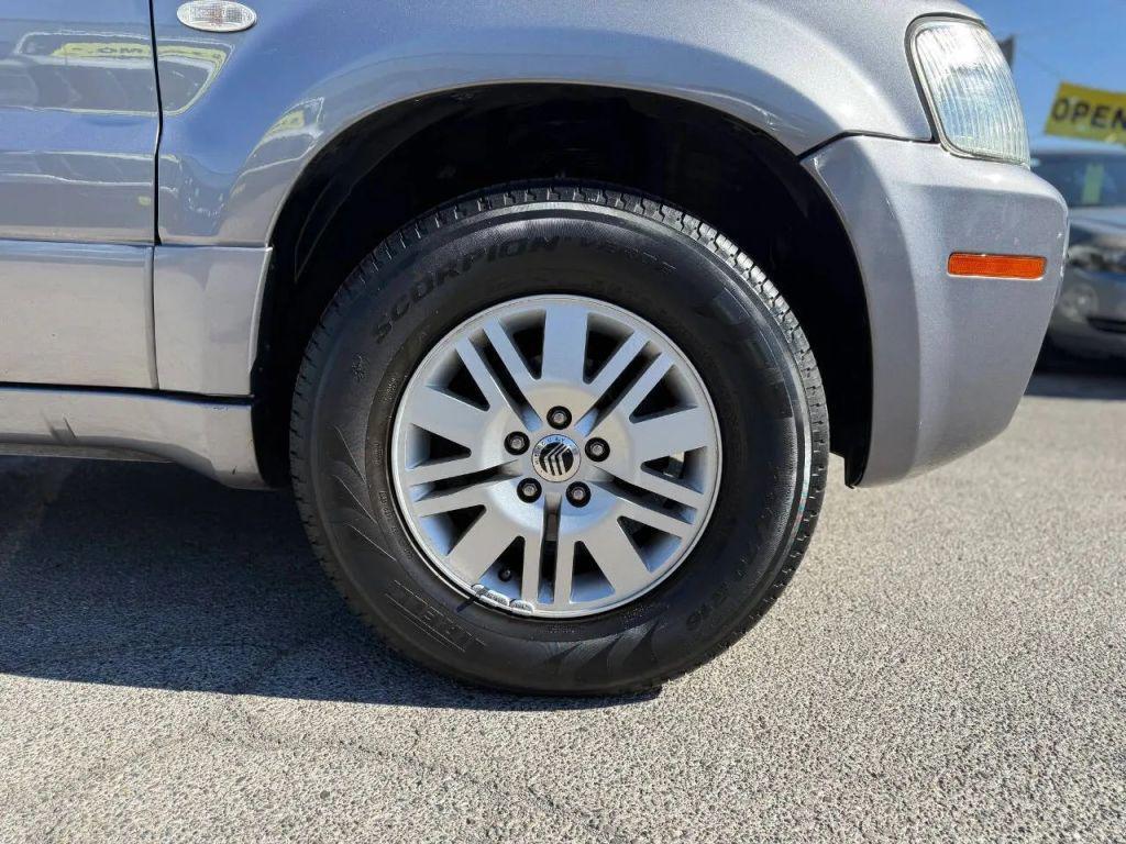 used 2007 Mercury Mariner car, priced at $6,995