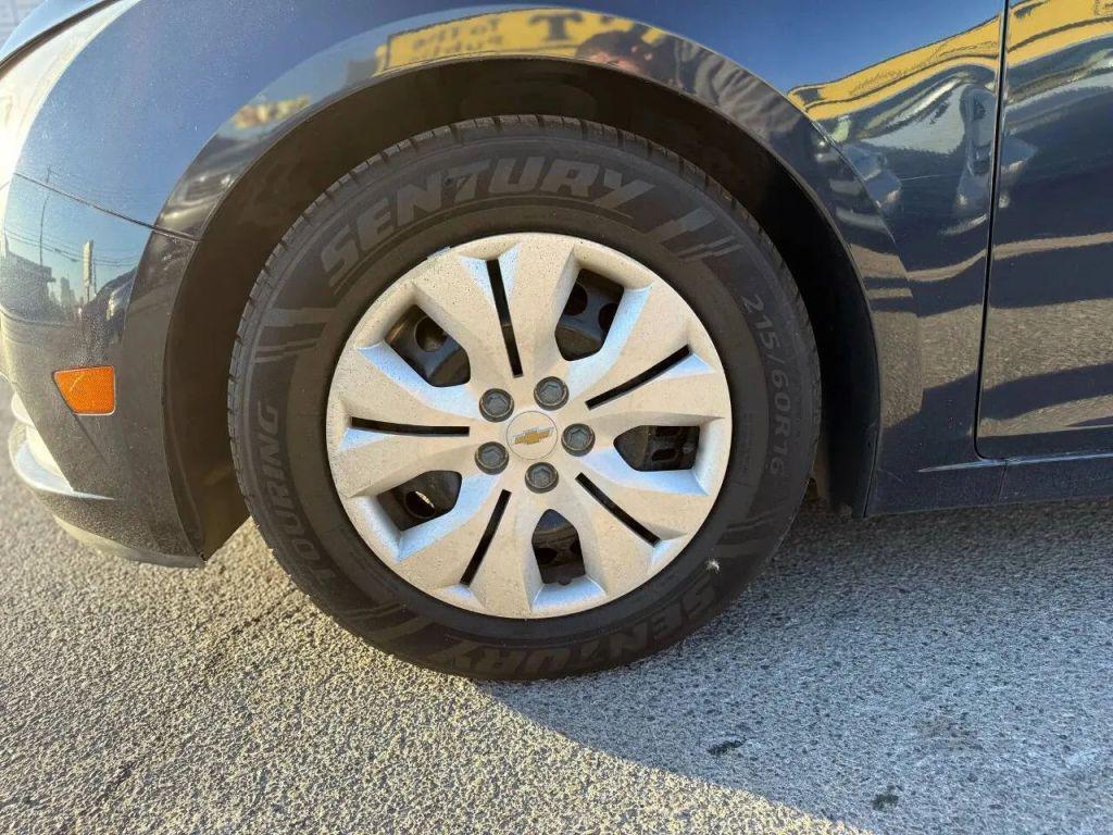 used 2014 Chevrolet Cruze car, priced at $7,995