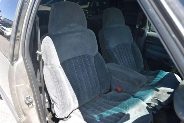 used 2000 Chevrolet S-10 car, priced at $7,995