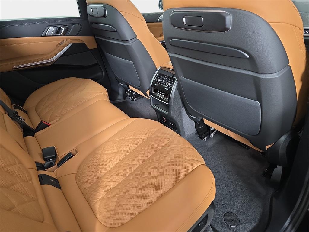new 2026 BMW X7 car, priced at $95,330