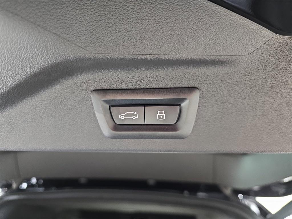 new 2026 BMW X7 car, priced at $95,330