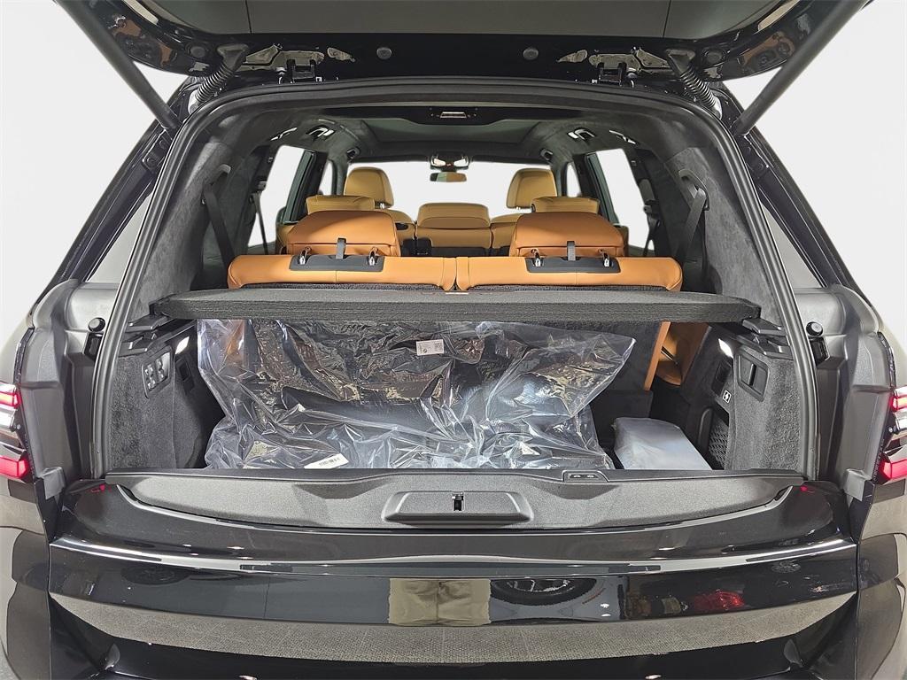 new 2026 BMW X7 car, priced at $95,330