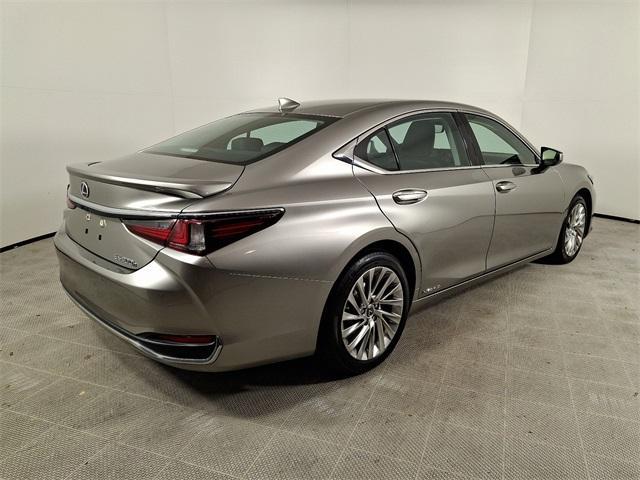 used 2019 Lexus ES 300h car, priced at $24,995