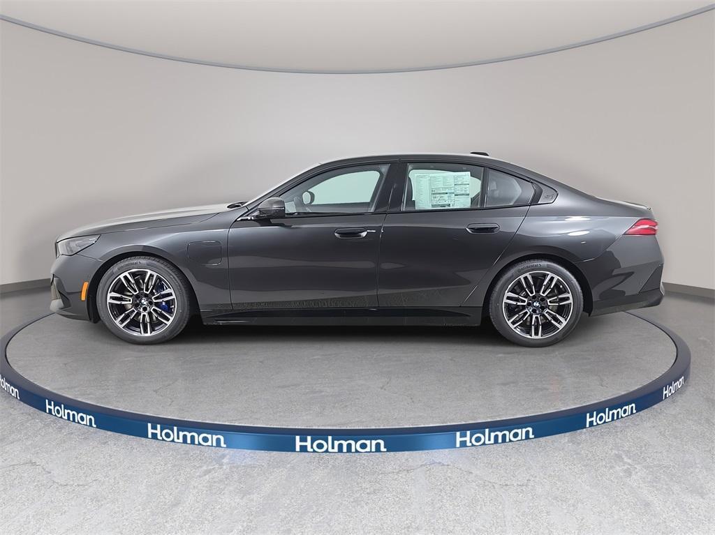 new 2026 BMW 550e car, priced at $85,090