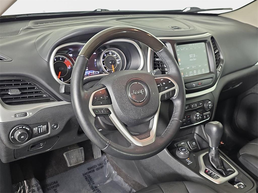 used 2018 Jeep Cherokee car, priced at $10,730