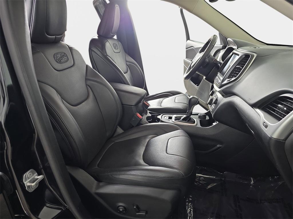 used 2018 Jeep Cherokee car, priced at $10,730