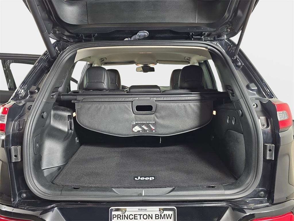 used 2018 Jeep Cherokee car, priced at $10,730