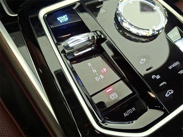 new 2025 BMW i7 car, priced at $133,925