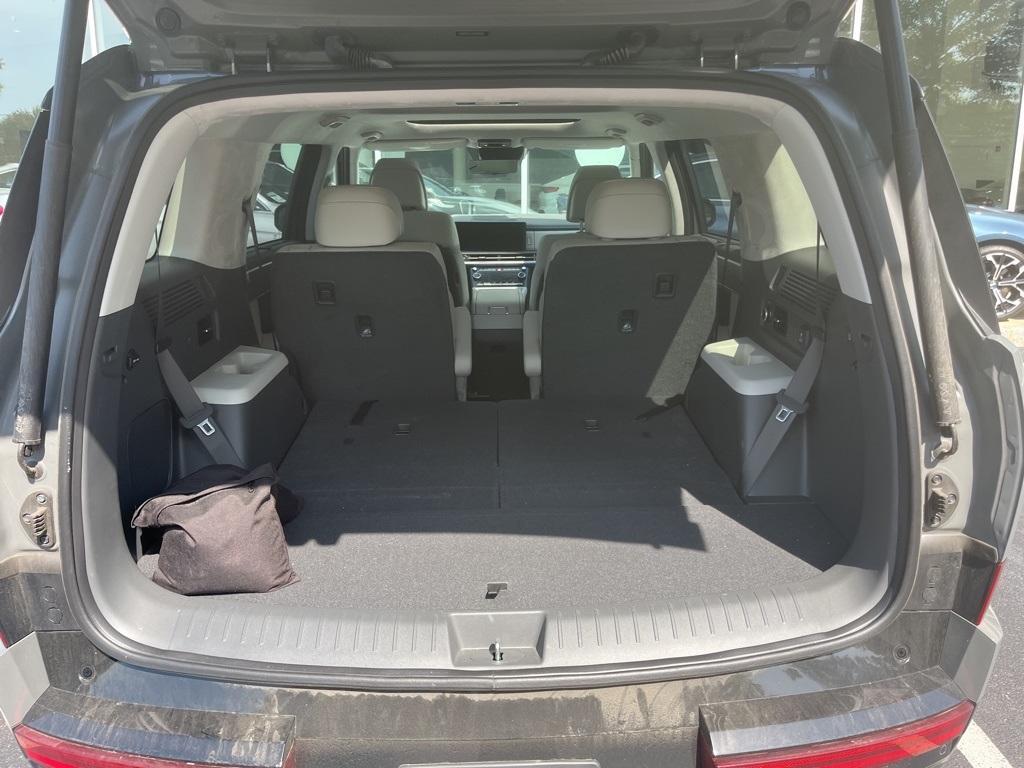 used 2024 Hyundai Santa Fe car, priced at $38,270