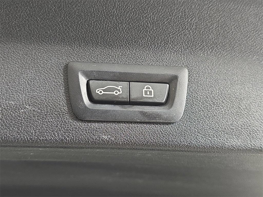 used 2022 BMW X3 car, priced at $35,980