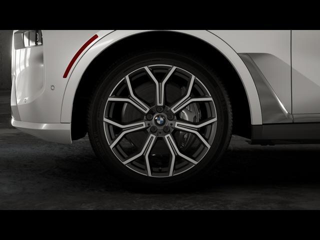 new 2025 BMW X7 car, priced at $89,520