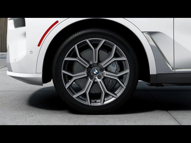 new 2025 BMW X7 car, priced at $90,705